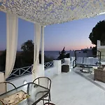 With Stunning View - Syros Vari (Syros)