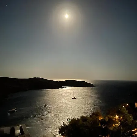 With Stunning View - Syros * Vári