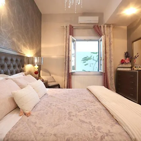 With Stunning View - Syros Holiday home *