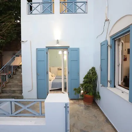 With Stunning View - Syros Ferienhaus Vári