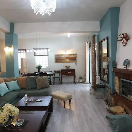 With Stunning View - Syros Ferienhaus