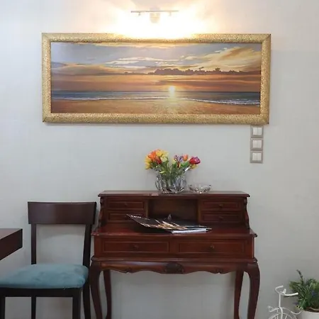 With Stunning View - Syros Feriehus *