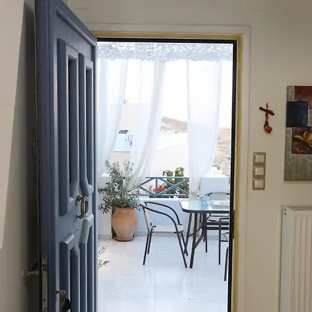 Feriehus With Stunning View - Syros Vári